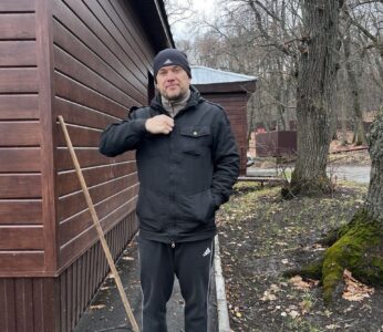 16.11.2025 г. после Литургии наши прихожане приняли участие по уборке территории в православном детском оздоровительном лагере «Солнечный».